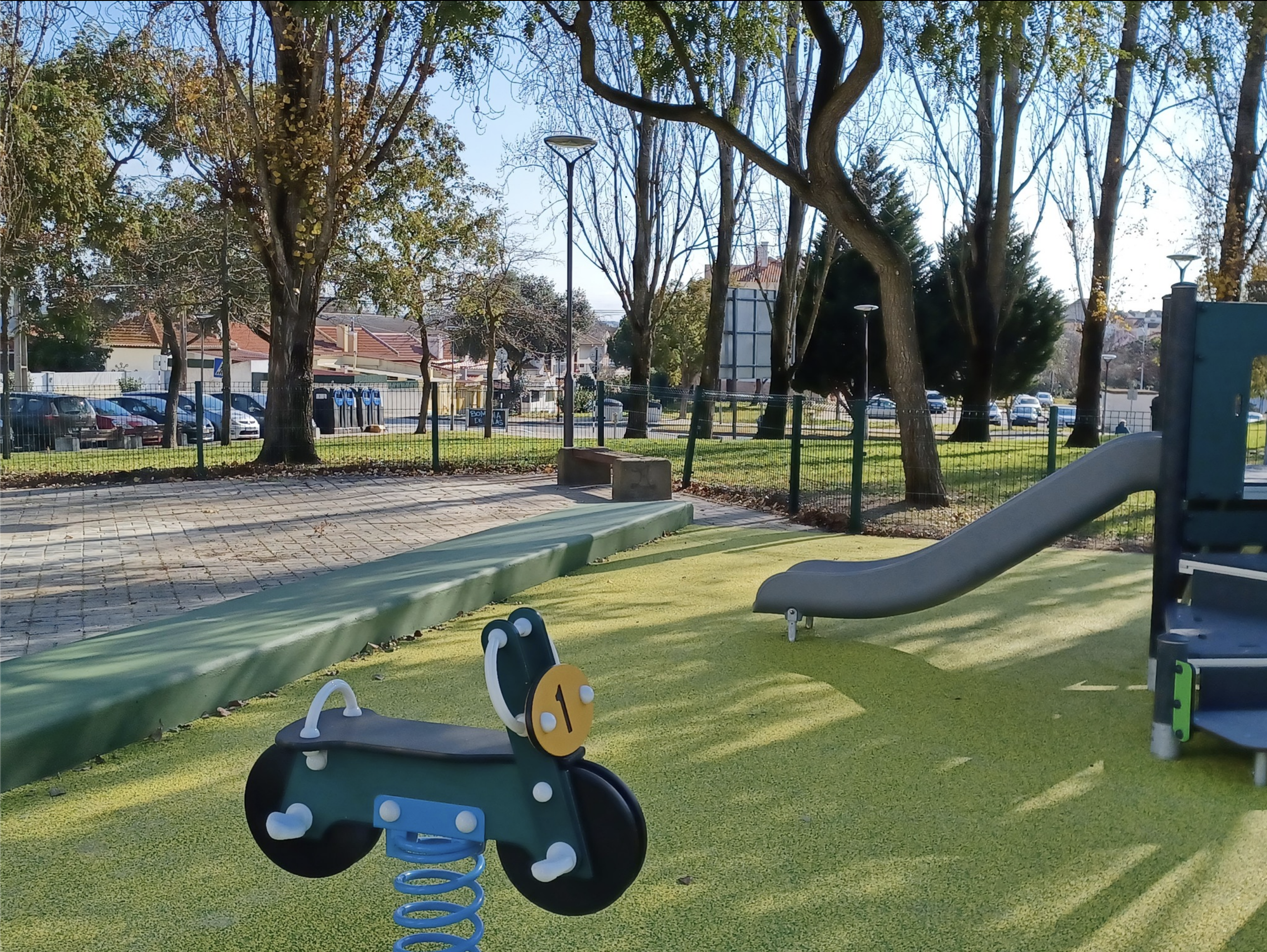 Parque Infantil Greenline Kompan na Quinta do Brejo, seixal
